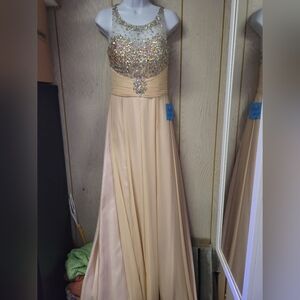 Nina Canacci Cream Embellished Prom Dress